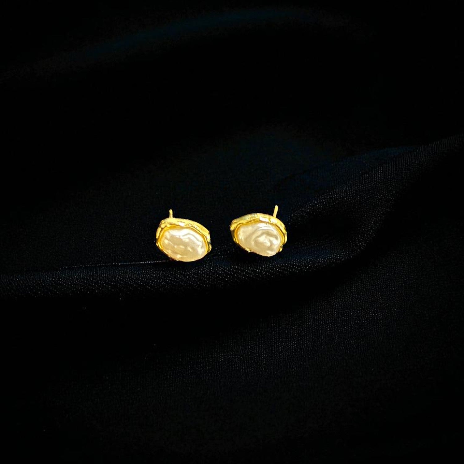 Aurora Pearl Studs