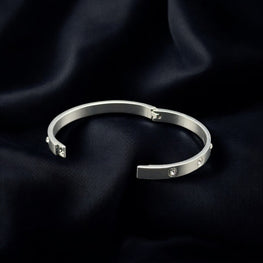 Love Bangle Silver